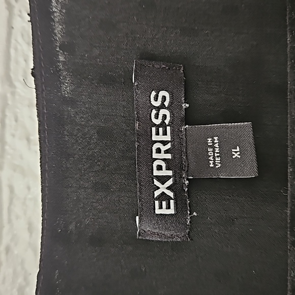 Express Blouse - Picture 2 of 4